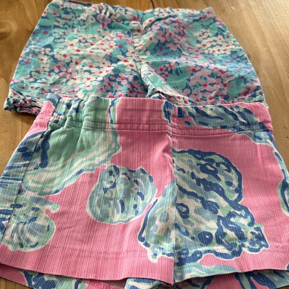 2 Lilly Pulitzer shorts